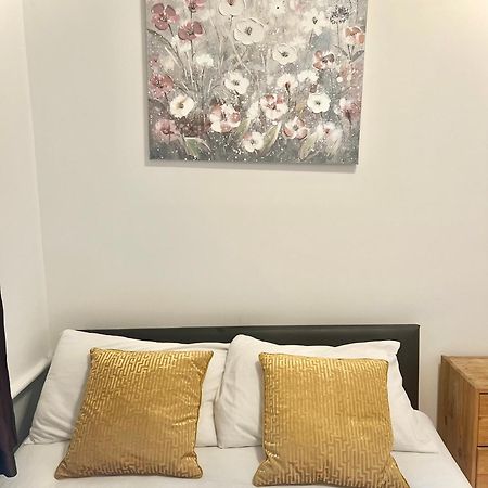 Stepney Green Holiday Apartment ลอนดอน ภายนอก รูปภาพ