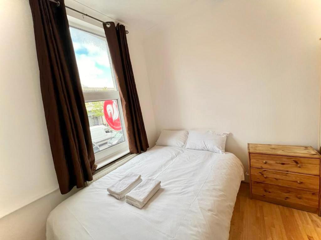 Stepney Green Holiday Apartment ลอนดอน ภายนอก รูปภาพ