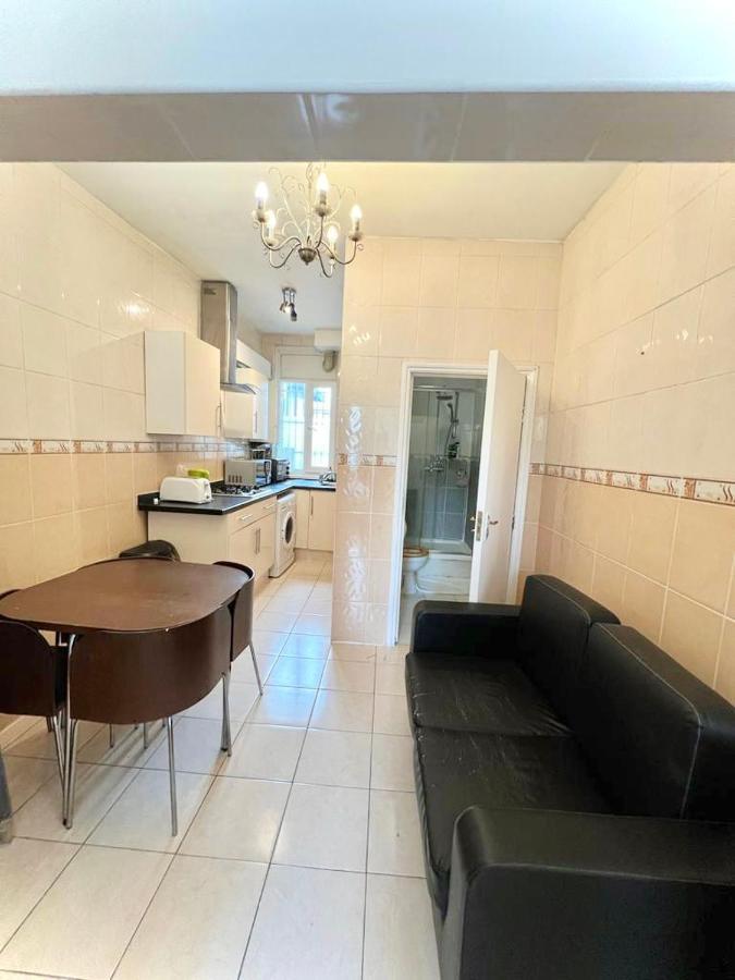 Stepney Green Holiday Apartment ลอนดอน ภายนอก รูปภาพ