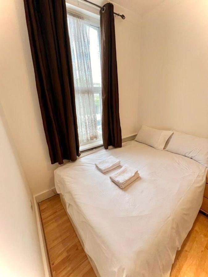Stepney Green Holiday Apartment ลอนดอน ภายนอก รูปภาพ